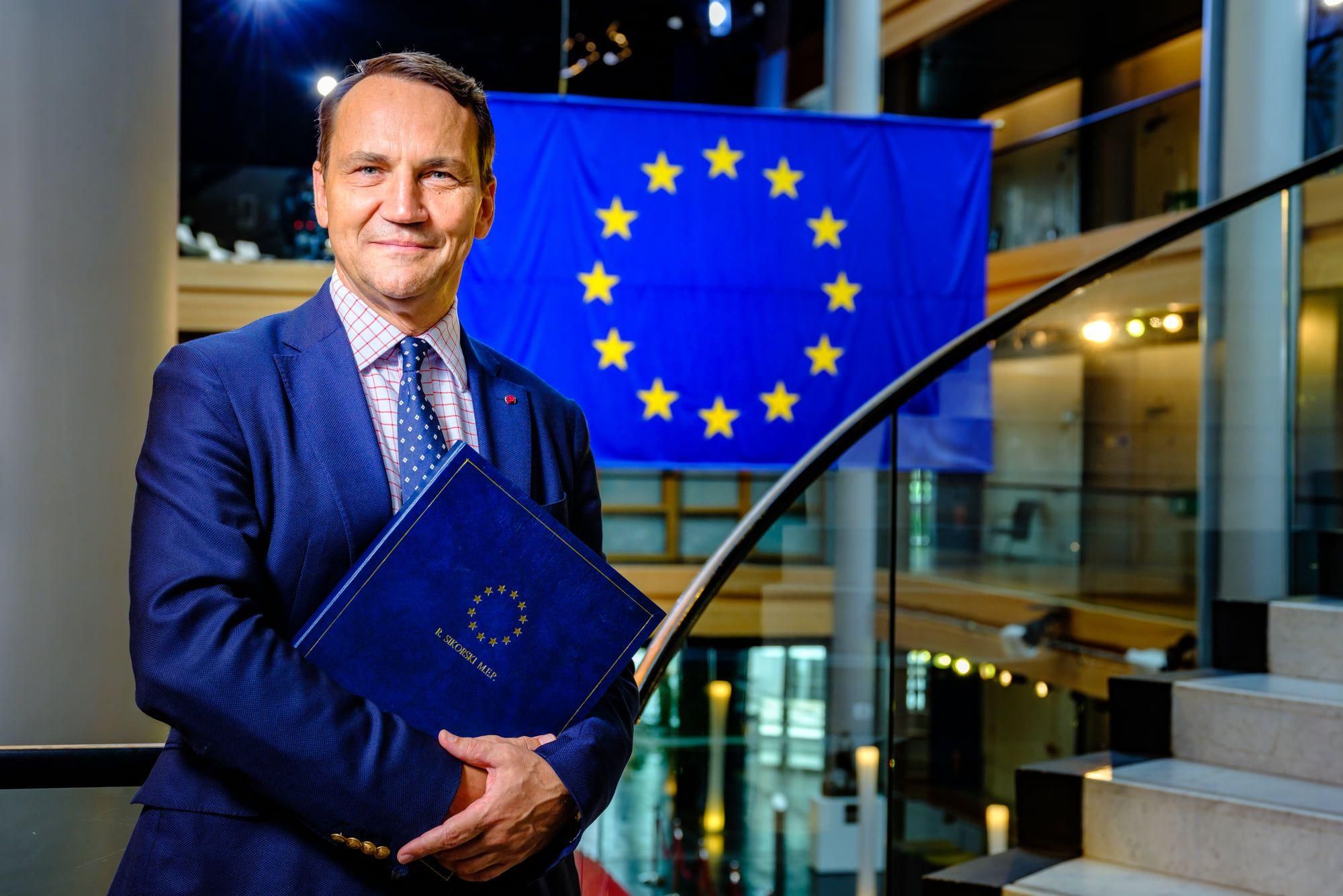 Это не будет Крым-2, – Сикорский о возможном вторжении России Это не будет Крым-2, – Сикорский о возможном вторжении России