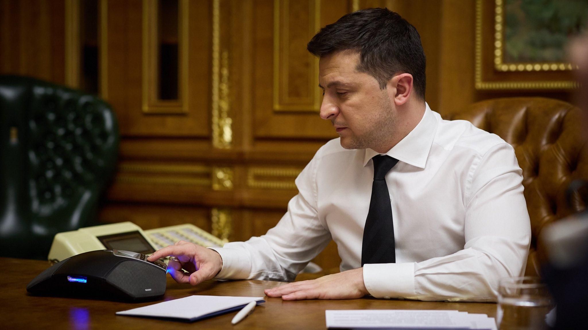 Телефонна дипломатія: Макрон поговорив із Зеленським і Путіним - Україна новини - 24 Канал Телефонна дипломатія: Макрон поговорив із Зеленським і Путіним - Україна новини - 24 Канал