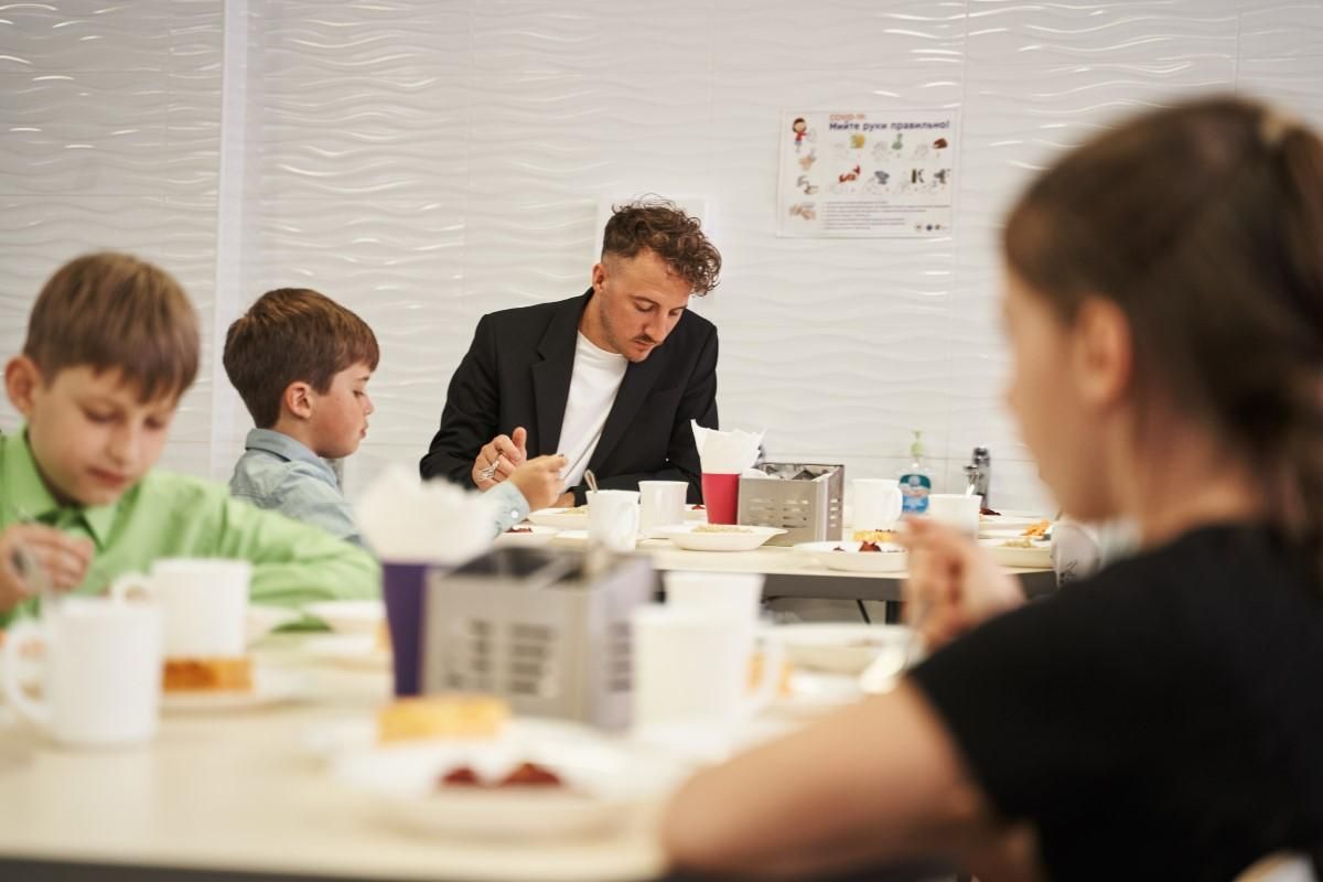 Клейка каша і котлети з незабутнім запахом, – Клопотенко розповів, чим його годували у школі - Україна новини - Освіта Клейка каша і котлети з незабутнім запахом, – Клопотенко розповів, чим його годували у школі - Україна новини - Освіта