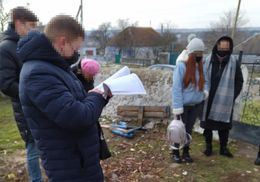 Женщина с Николаевской области с сообщницей продавала порно с собственными детьми
