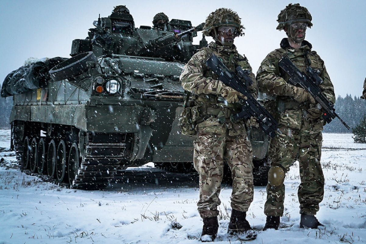 Британия вдвое увеличит число своих военных в Эстонии
