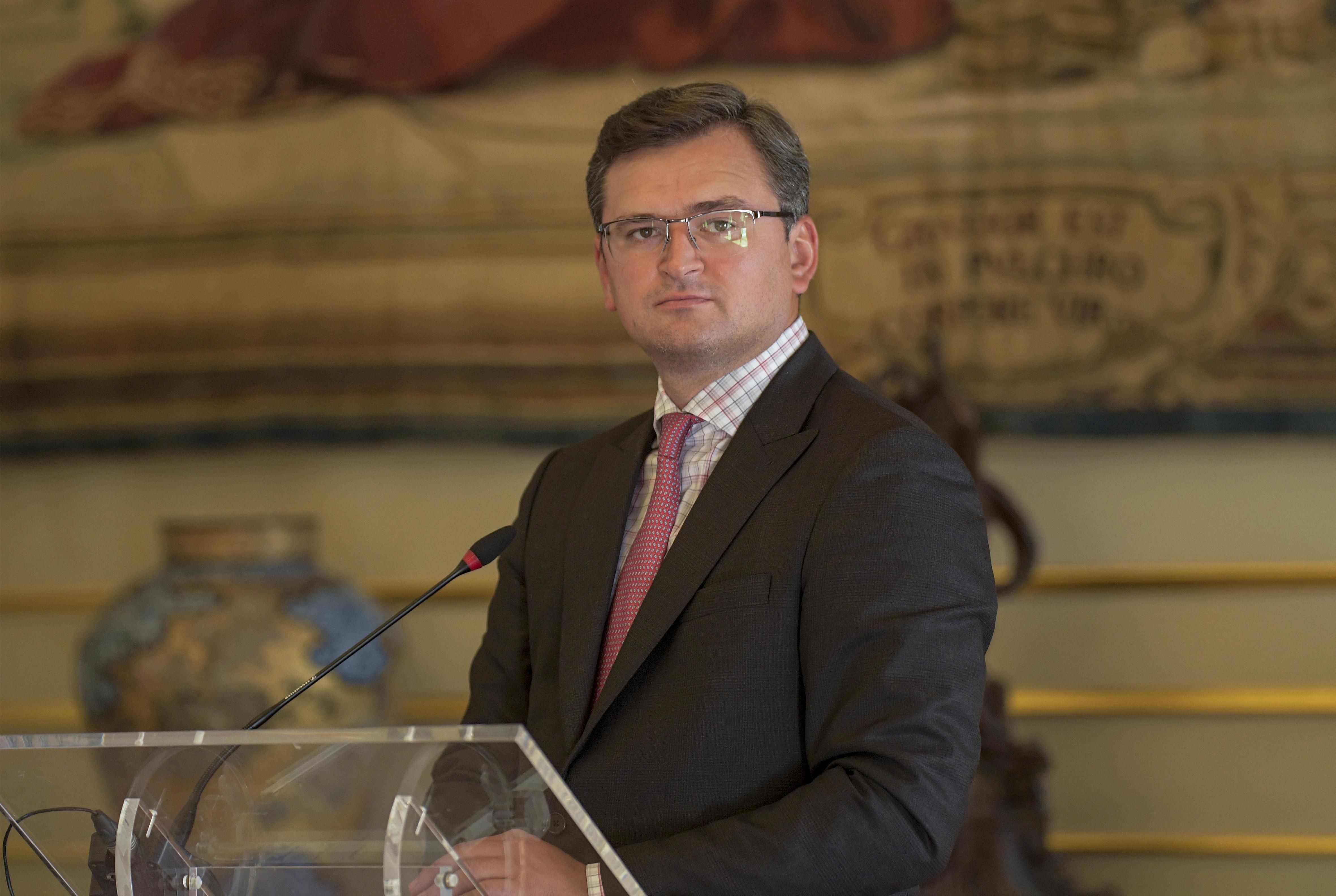 Враг должен бояться нас, – Кулеба призвал украинцев не верить апокалиптическим прогнозам Враг должен бояться нас, – Кулеба призвал украинцев не верить апокалиптическим прогнозам