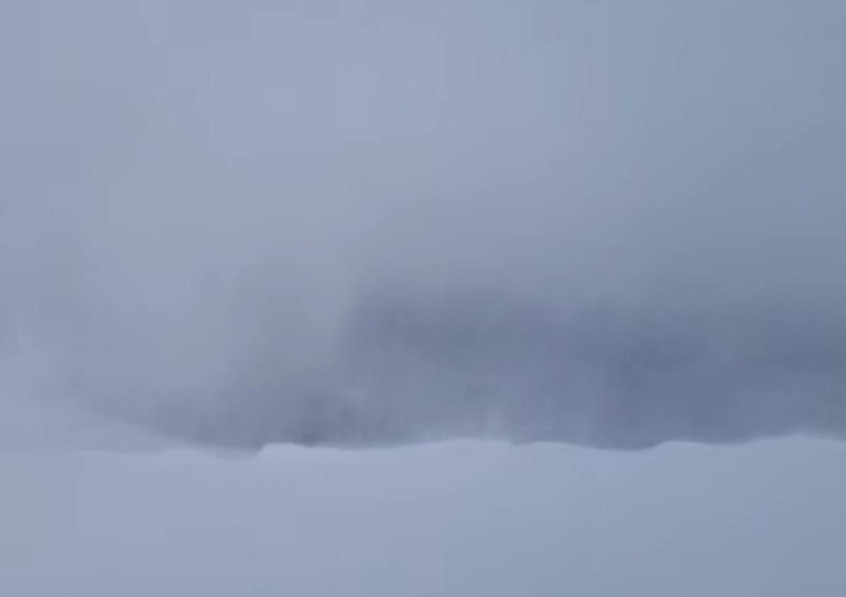 Опасное явление: в Карпатах заметили снежные фонтаны Опасное явление: в Карпатах заметили снежные фонтаны