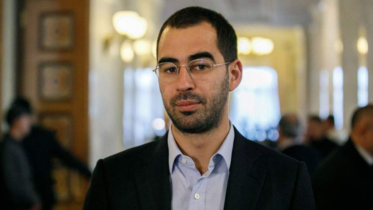 Боди-камеры у всех: Петрик заявил, что в сеть попали не все видео с места ДТП с Трухиным Боди-камеры у всех: Петрик заявил, что в сеть попали не все видео с места ДТП с Трухиным