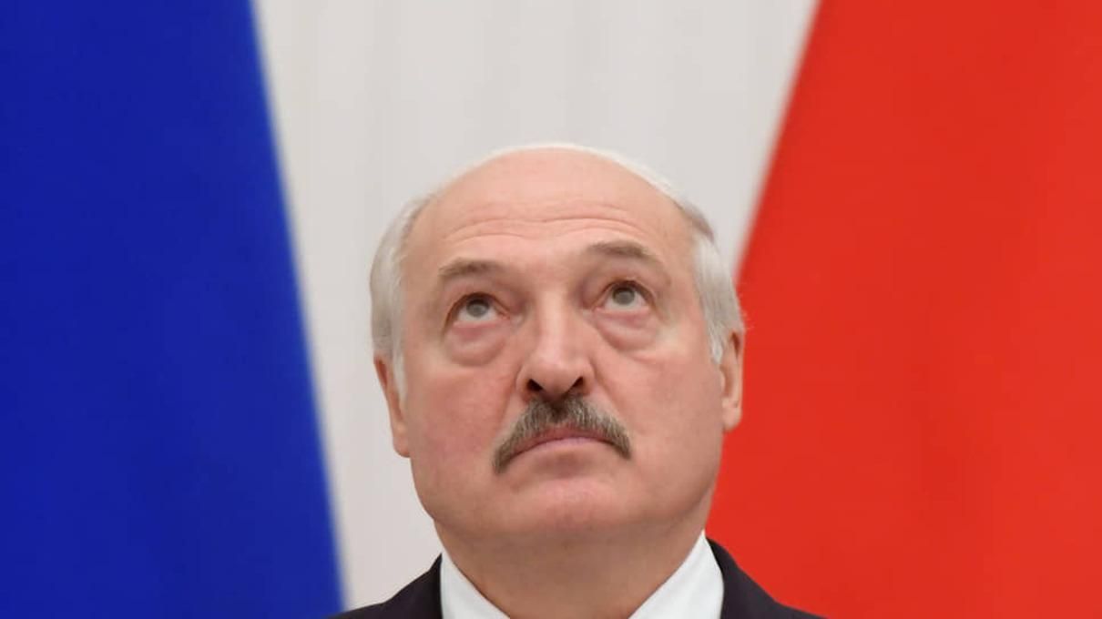 Парад ексцентричних цитат: Лукашенко заявив, що "Бог за національністю білорус" - новини Білорусь - 24 Канал Парад ексцентричних цитат: Лукашенко заявив, що "Бог за національністю білорус" - новини Білорусь - 24 Канал