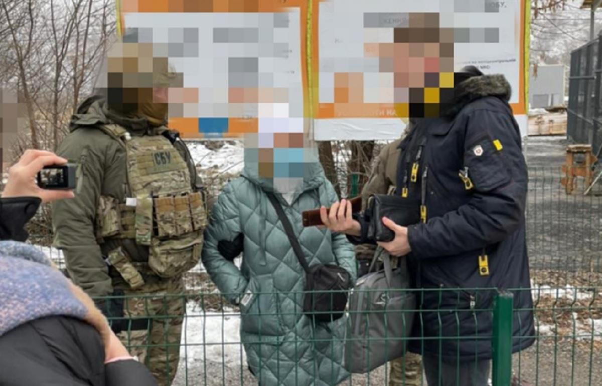 Составляла карты с позициями ВСУ: на Донбассе разоблачили шпионку оккупантов Составляла карты с позициями ВСУ: на Донбассе разоблачили шпионку оккупантов