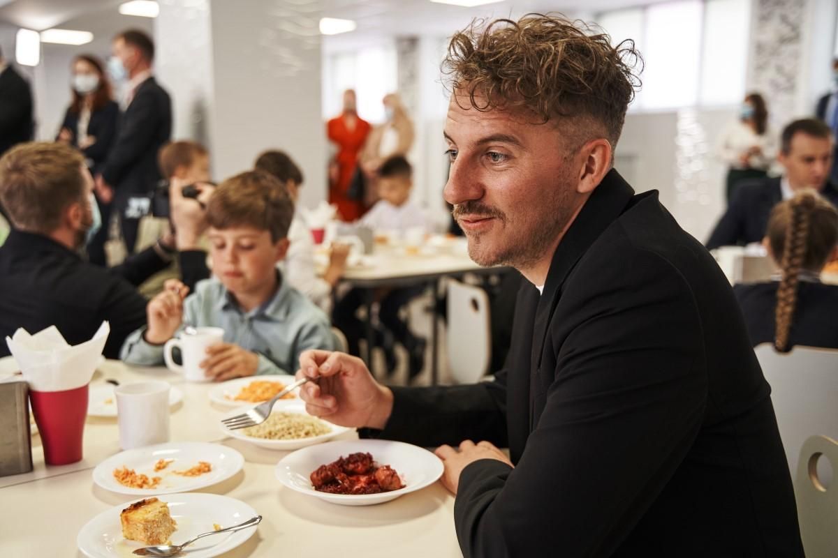 Був у шоці, – Клопотенко розповів, що його найбільше вразило під час роботи у шкільних їдальнях - Україна новини - Освіта Був у шоці, – Клопотенко розповів, що його найбільше вразило під час роботи у шкільних їдальнях - Україна новини - Освіта