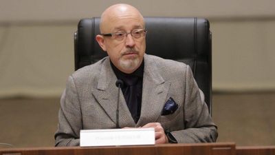 З квітами не зустрічатимуть: який сценарій атаки на Україну насправді може втілити Росія