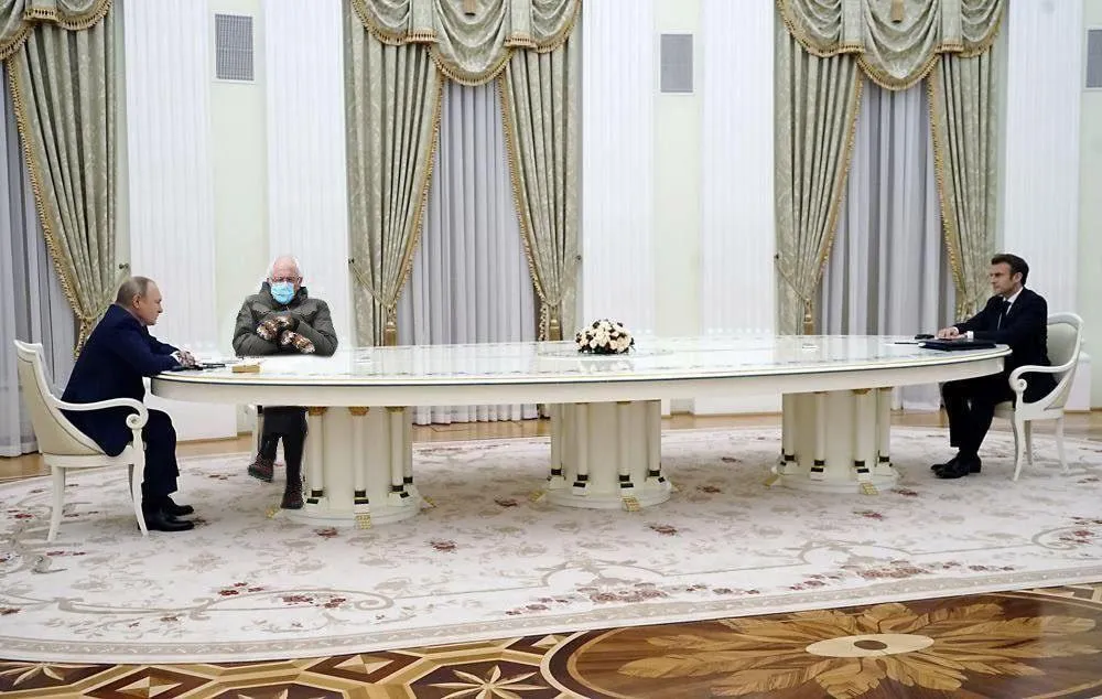 Меми про зустріч Путіна і Макрона Меми про зустріч Путіна і Макрона