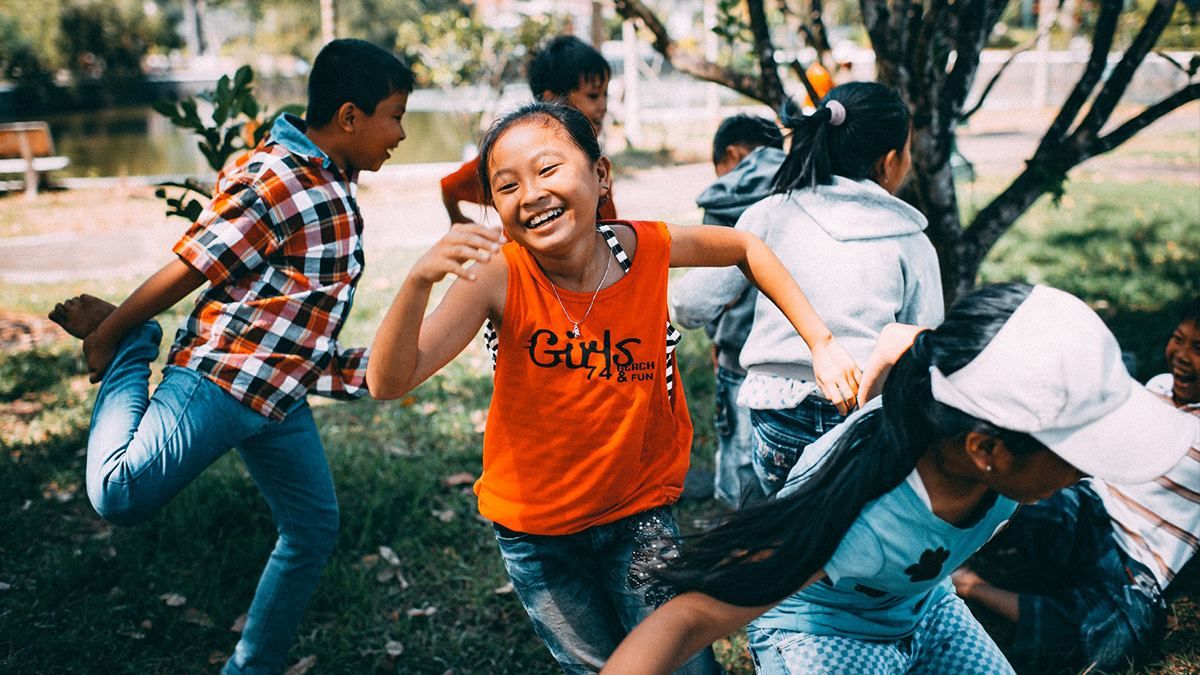 Американская компания предложила пистолет-ласо для отлова непослушных школьников Американская компания предложила пистолет-ласо для отлова непослушных школьников