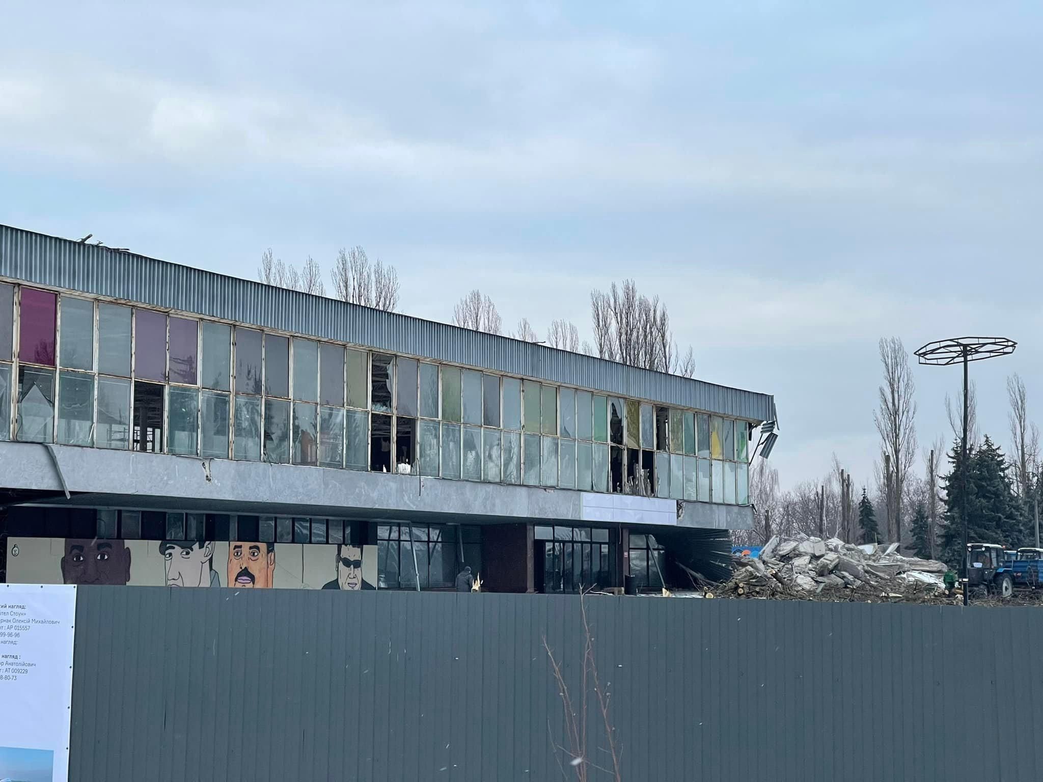 Снос "Кураж Базар" из-за университета Президента: основательница встретилась с Зеленским Снос "Кураж Базар" из-за университета Президента: основательница встретилась с Зеленским