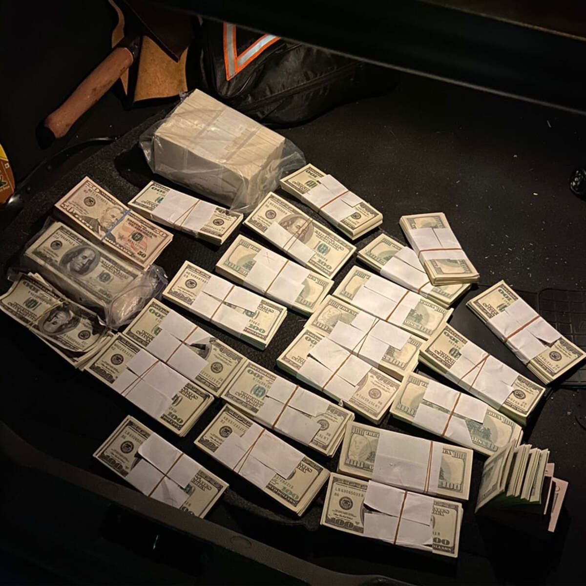 Підробки зберігали в банку: людей у столиці судитимуть за продаж фальшивих грошей - Новини кримінал - Київ Підробки зберігали в банку: людей у столиці судитимуть за продаж фальшивих грошей - Новини кримінал - Київ