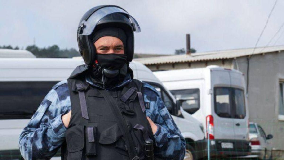 Незаконные "обыски" в Крыму: прокуратура открыла уголовное дело Незаконные "обыски" в Крыму: прокуратура открыла уголовное дело