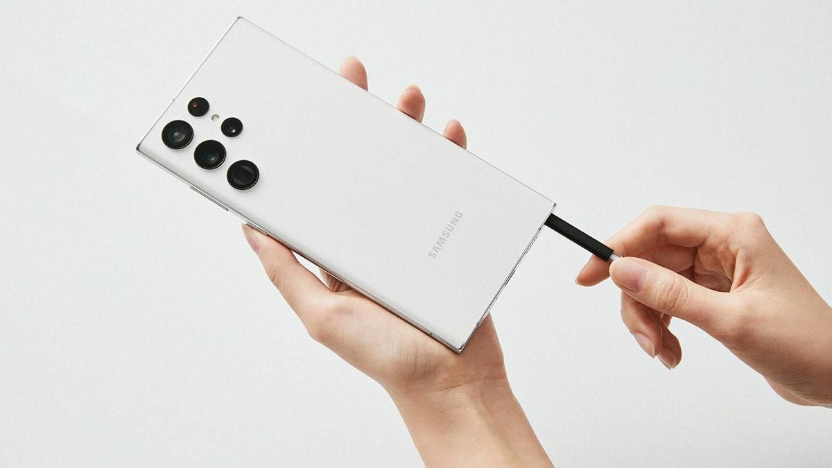 Samsung представила линейку флагманских смартфонов Galaxy S22: характеристики и цены новинок Samsung представила линейку флагманских смартфонов Galaxy S22: характеристики и цены новинок