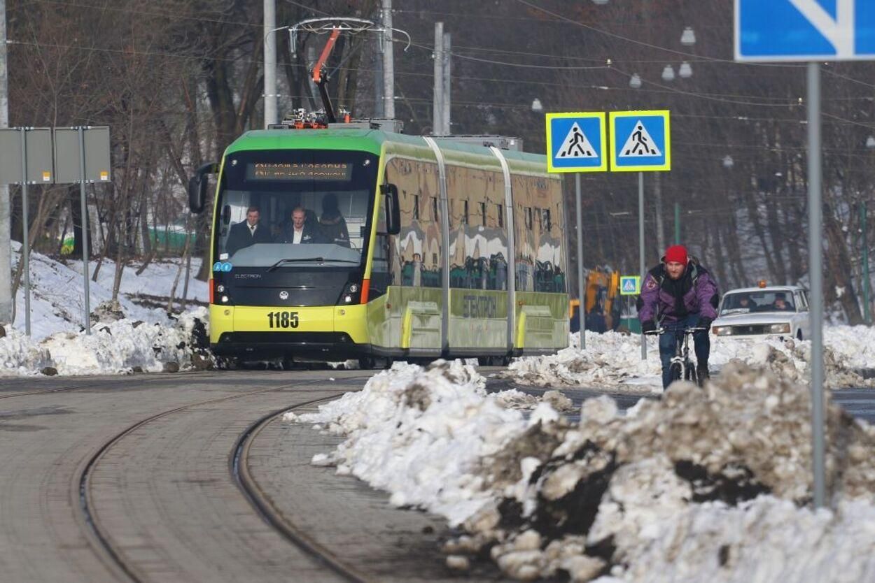 У львівських трамваях пасажири зможуть самостійно відчиняти двері - Новини Львів - Львів