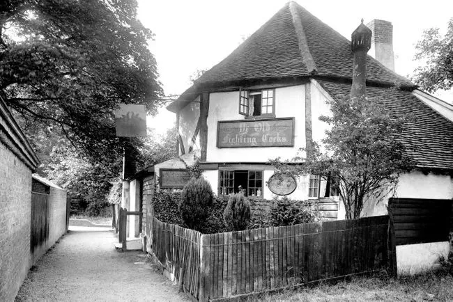 в Англії закрився найстаріший паб, якому було 1229 років в Англії закрився найстаріший паб, якому було 1229 років