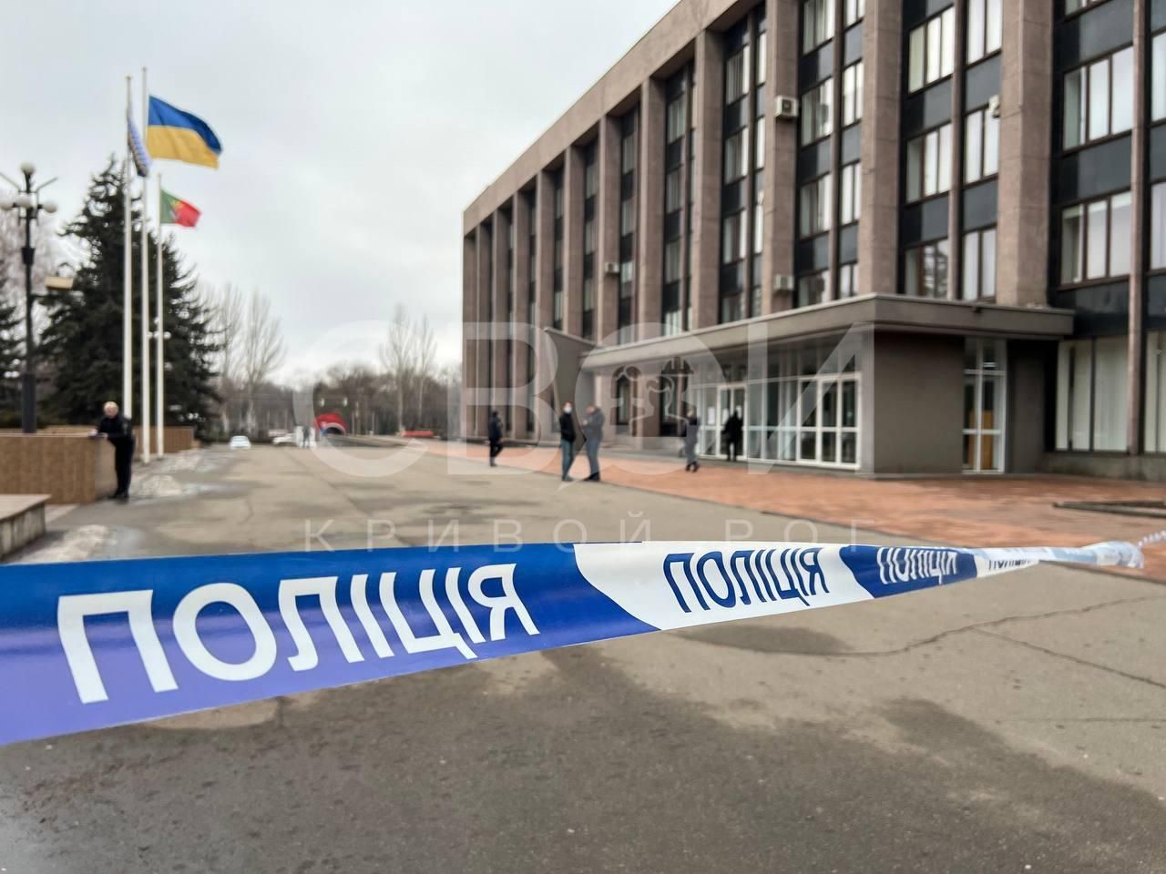 У мерії Кривого Рогу може бути бомба з Білорусі: ймовірно, приніс кур'єр - Новини Кривого Рогу - Дніпро