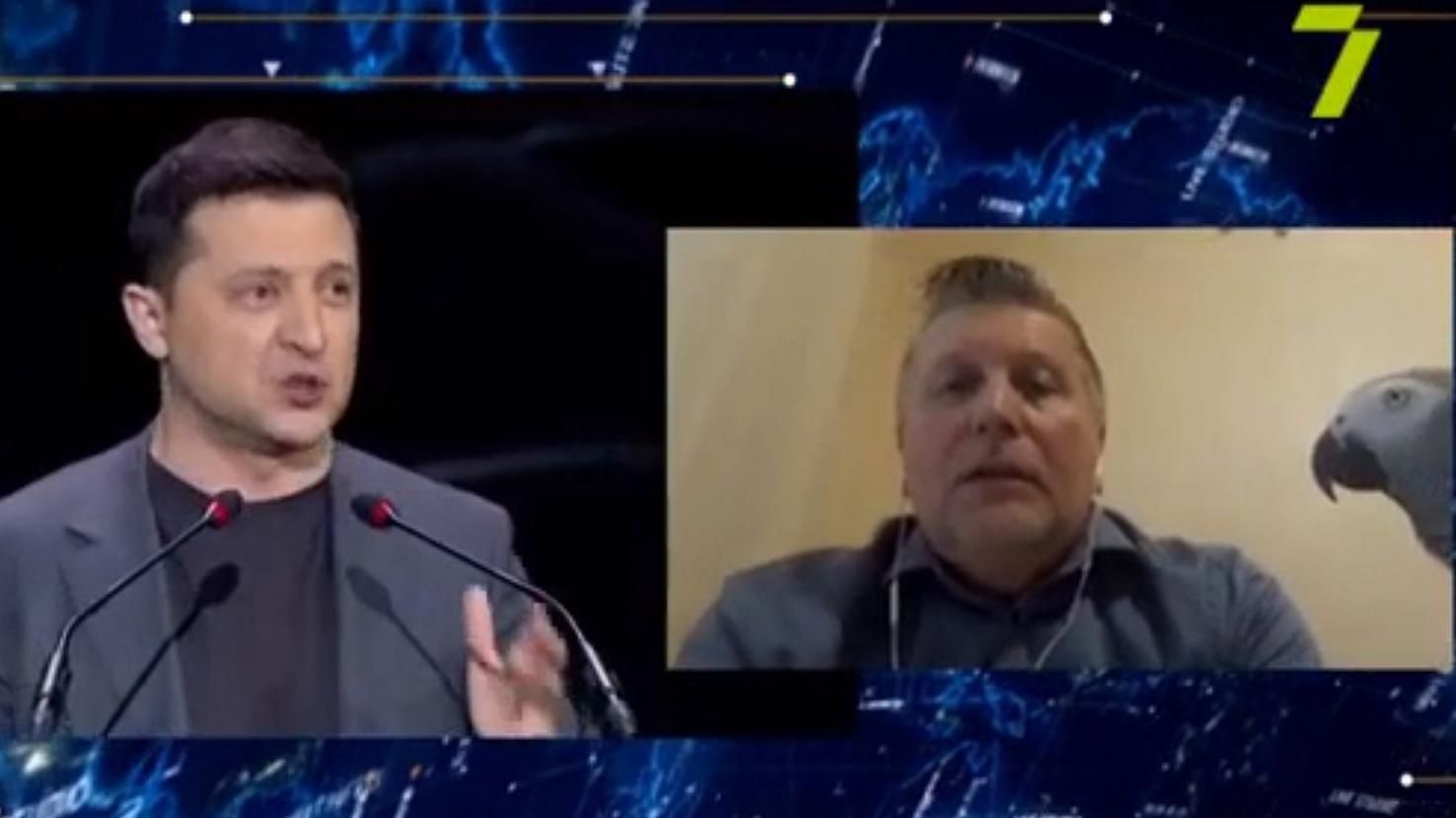 Пернатий експерт: папуга пробрався в ефір одеського каналу – курйозне відео - Одеса Пернатий експерт: папуга пробрався в ефір одеського каналу – курйозне відео - Одеса