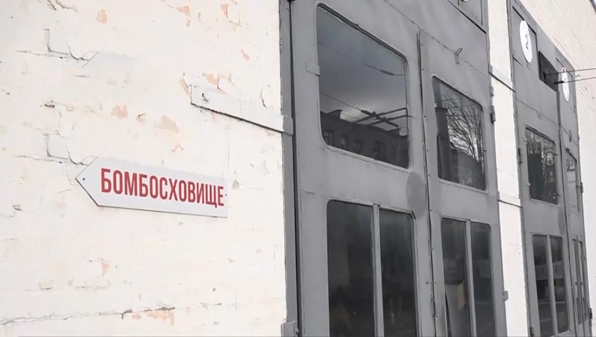 Не все так хорошо: в Херсоне проверили состояние бомбоубежищ Не все так хорошо: в Херсоне проверили состояние бомбоубежищ