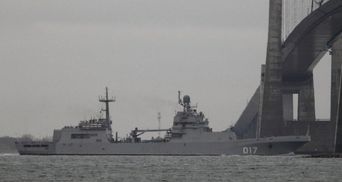 Не просто тиск, а агресія, – політолог про російські кораблі в Чорному морі