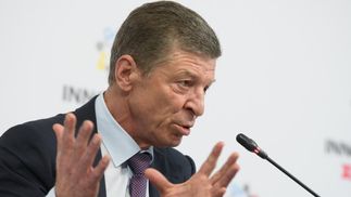 Позиція непохитна, – Козак образився, що Єрмак не погодився на прямі переговори з бойовиками Позиція непохитна, – Козак образився, що Єрмак не погодився на прямі переговори з бойовиками
