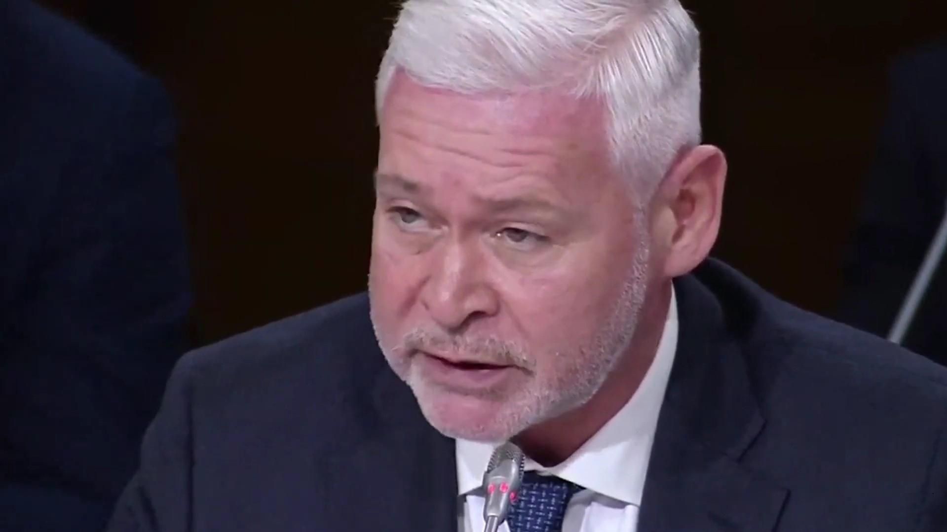 Зеленский просил не стесняться: на Конгрессе в Харькове Терехов говорил на украинском 28 секунд Зеленский просил не стесняться: на Конгрессе в Харькове Терехов говорил на украинском 28 секунд