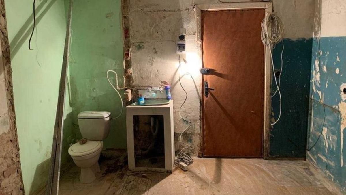 Унітаз прямо у кімнаті: у Києві за 22 тисячі доларів продають квартиру-комору - Новини Києва - Київ Унітаз прямо у кімнаті: у Києві за 22 тисячі доларів продають квартиру-комору - Новини Києва - Київ