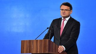 Пакет "важких для Росії" санкцій готовий: Кулеба поговорив телефоном із Блінкеном та Боррелем Пакет "важких для Росії" санкцій готовий: Кулеба поговорив телефоном із Блінкеном та Боррелем