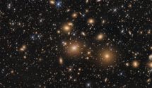 Астрономы обнаружили скопление "мертвых" галактик в ранней Вселенной