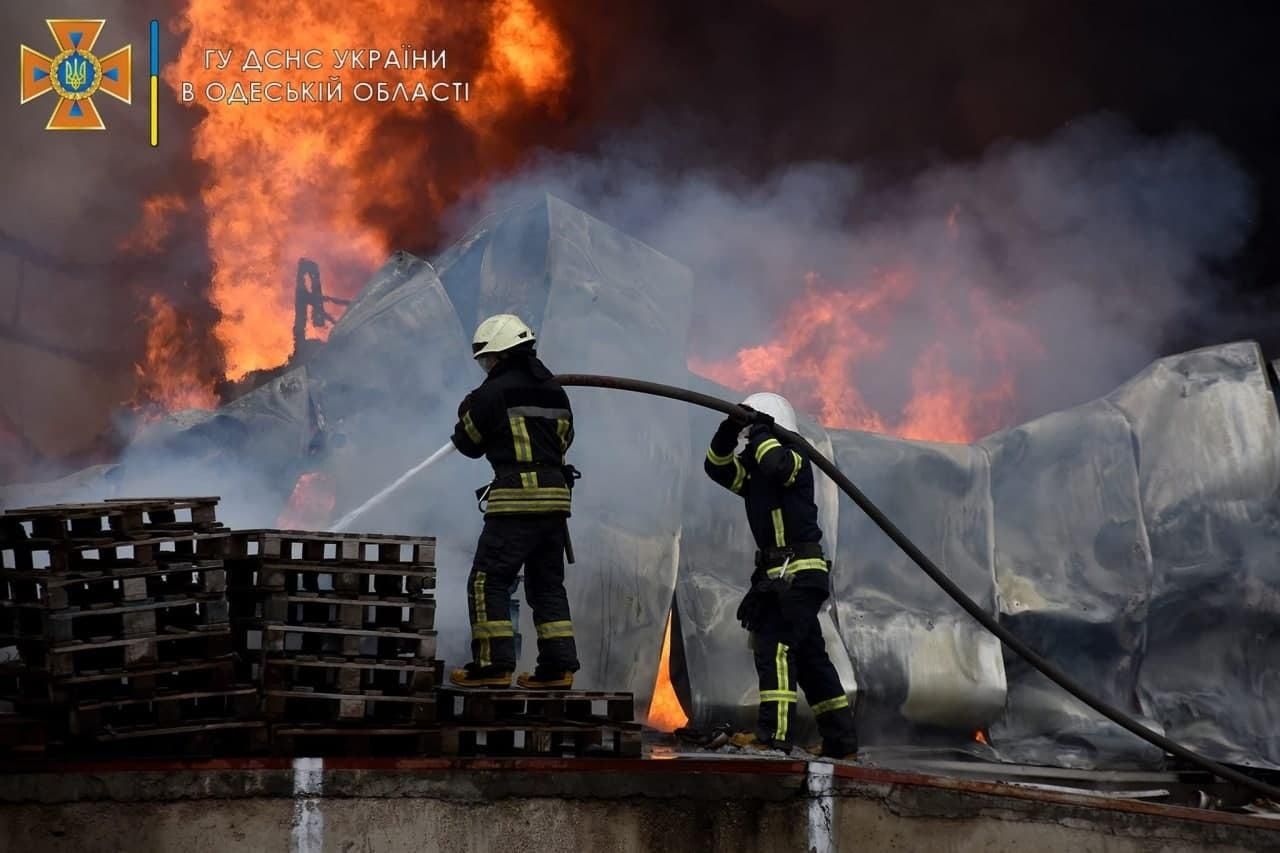 В Луганской области взорвалось кафе: более 10 пострадавших
