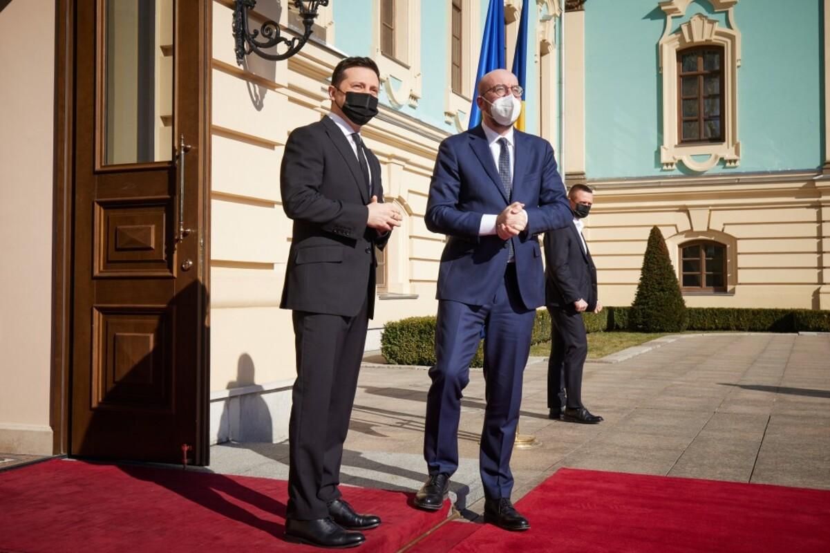 Зеленский провел разговор с председателем Европейского Совета: говорили о санкциях против России Зеленский провел разговор с председателем Европейского Совета: говорили о санкциях против России