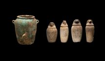 Археологи в Египте обнаружили тайник со средствами для бальзамирования
