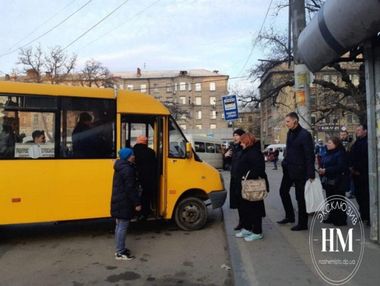 В Днепре водитель автобуса потерял сознание за рулем и впал в кому
