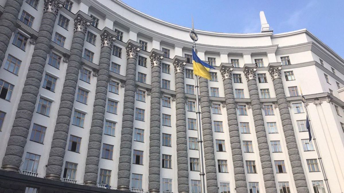 В уряді підготують план повернення українців з-за кордону, якщо авіарейси будуть скасовані - 24 Канал В уряді підготують план повернення українців з-за кордону, якщо авіарейси будуть скасовані - 24 Канал
