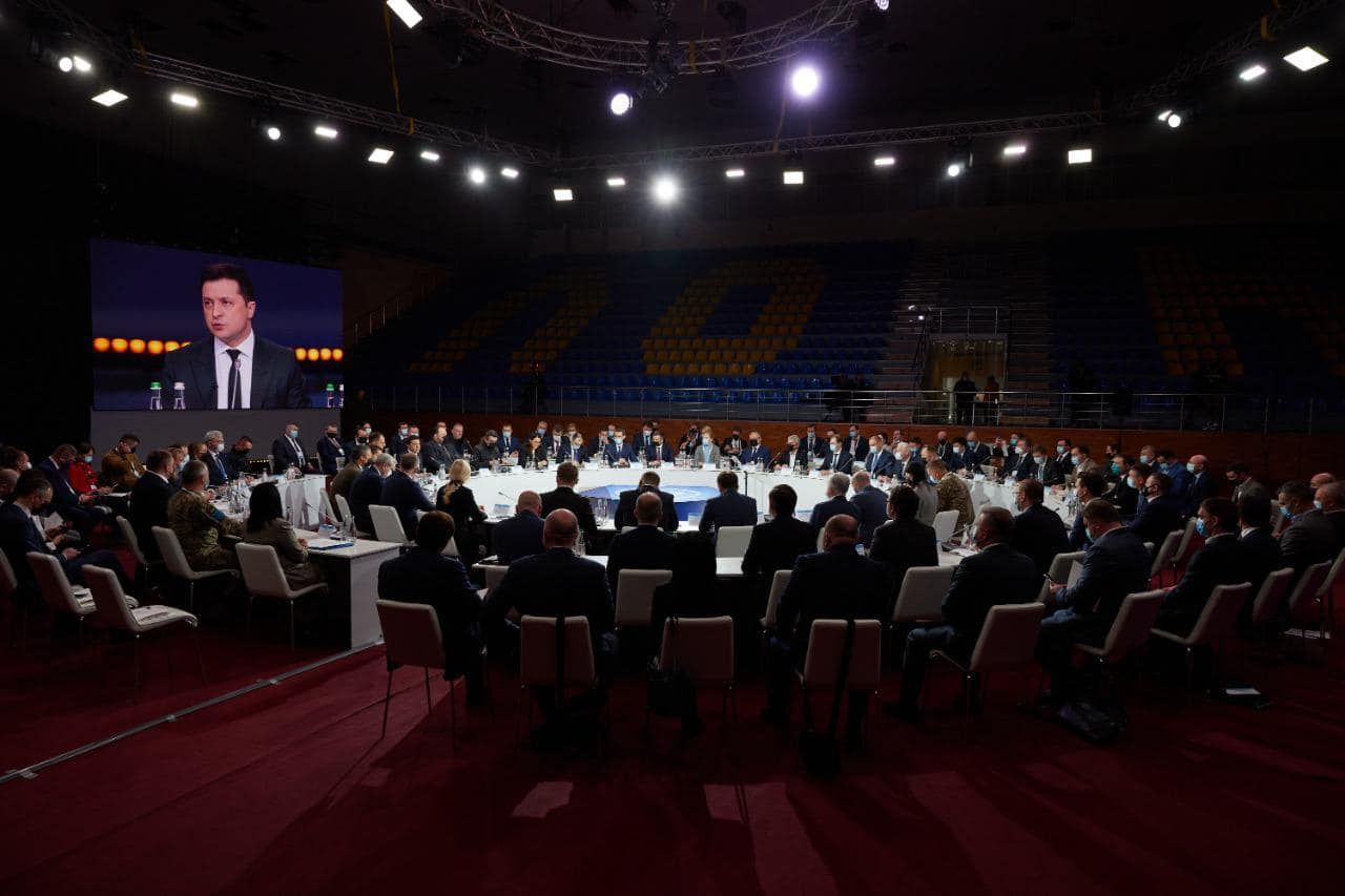 Зарплаты медикам хотят повысить за счет дополнительного финансирования от НСЗУ, – ОП Зарплаты медикам хотят повысить за счет дополнительного финансирования от НСЗУ, – ОП