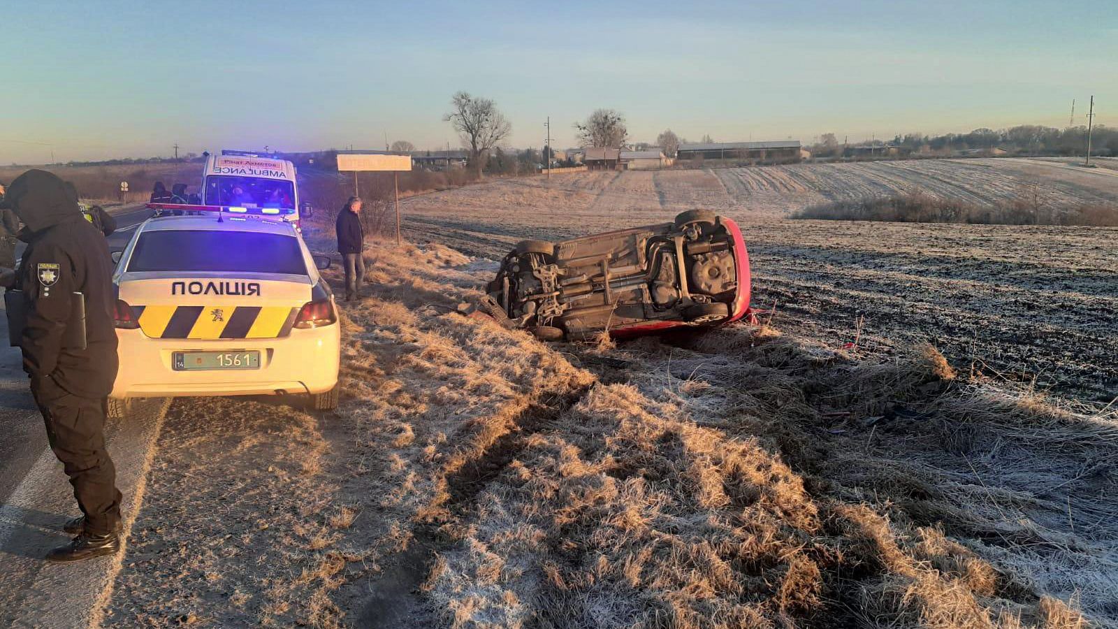 Авто перевернулось в кювете: во Львове трагически погиб житель Ивано-Франковска