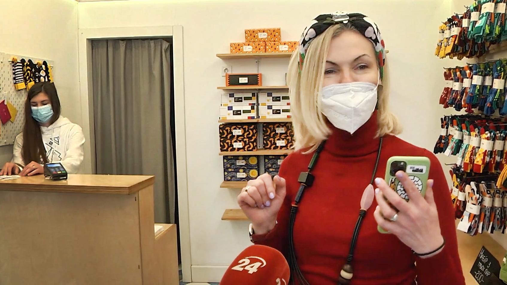 Шкарпетки від відомих людей Києва та Львова: Dodo Socks зібрали 600 тисяч на потреби армії - Львів Шкарпетки від відомих людей Києва та Львова: Dodo Socks зібрали 600 тисяч на потреби армії - Львів