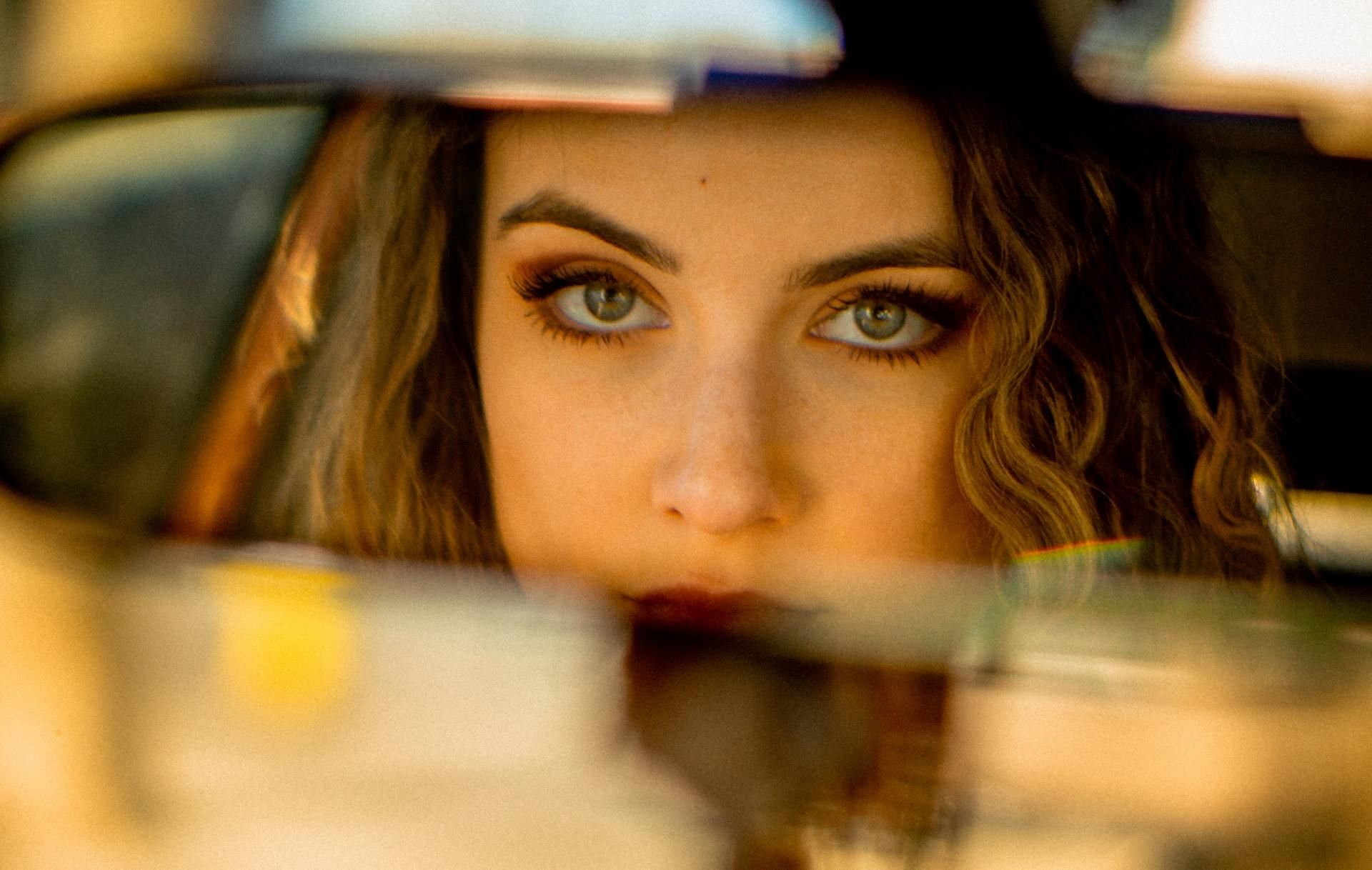 Новый сервис следит за взглядом, чтобы пользователь не отворачивался от рекламы Новый сервис следит за взглядом, чтобы пользователь не отворачивался от рекламы