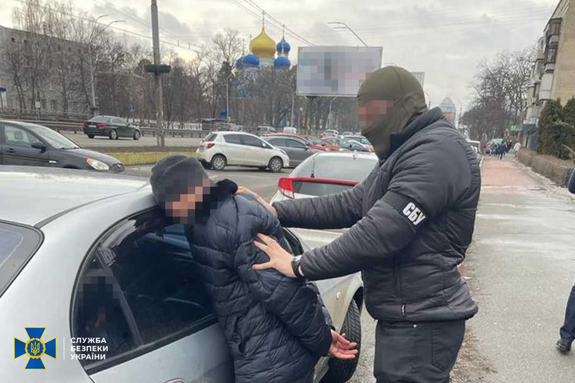 Вимагав від підприємців до 40 тисяч гривень: у Києві затримали начальника відділу поліції - Бізнес