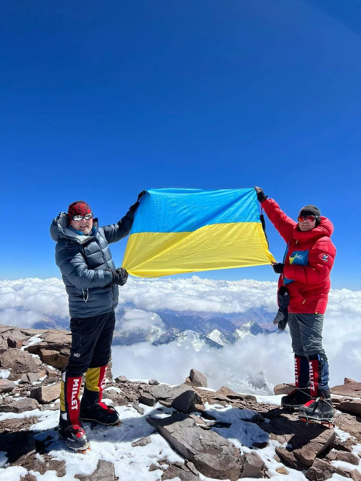Прапор України розгорнули на горі Аконкагуа в Аргентині