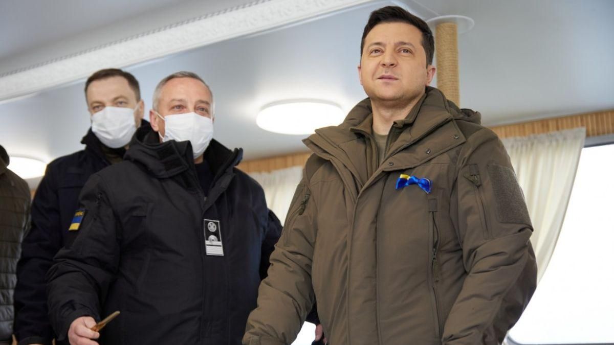 Зеленський катером направився в зону ООС: перевіряє систему охорони держкордону - Україна новини - 24 Канал Зеленський катером направився в зону ООС: перевіряє систему охорони держкордону - Україна новини - 24 Канал