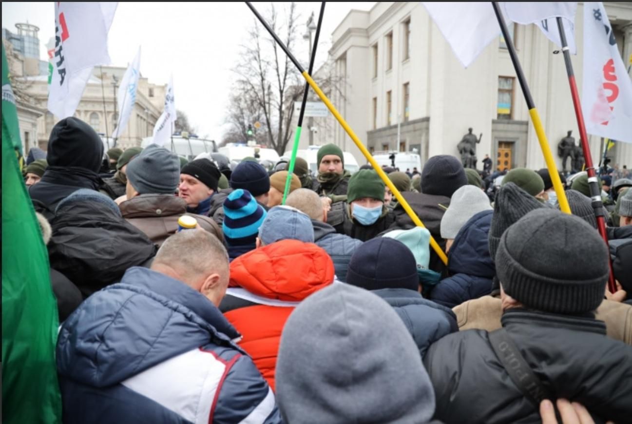 Протест ФЛП в Киеве: начались столкновения с полицией – видео противостояний