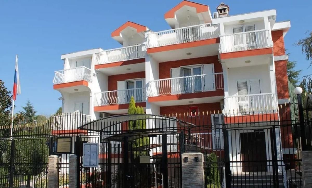 Посольство России в Черногории просит усиленную охрану: боится марша в поддержку Украины
Посольство России в Черногории просит усиленную охрану: боится марша в поддержку Украины