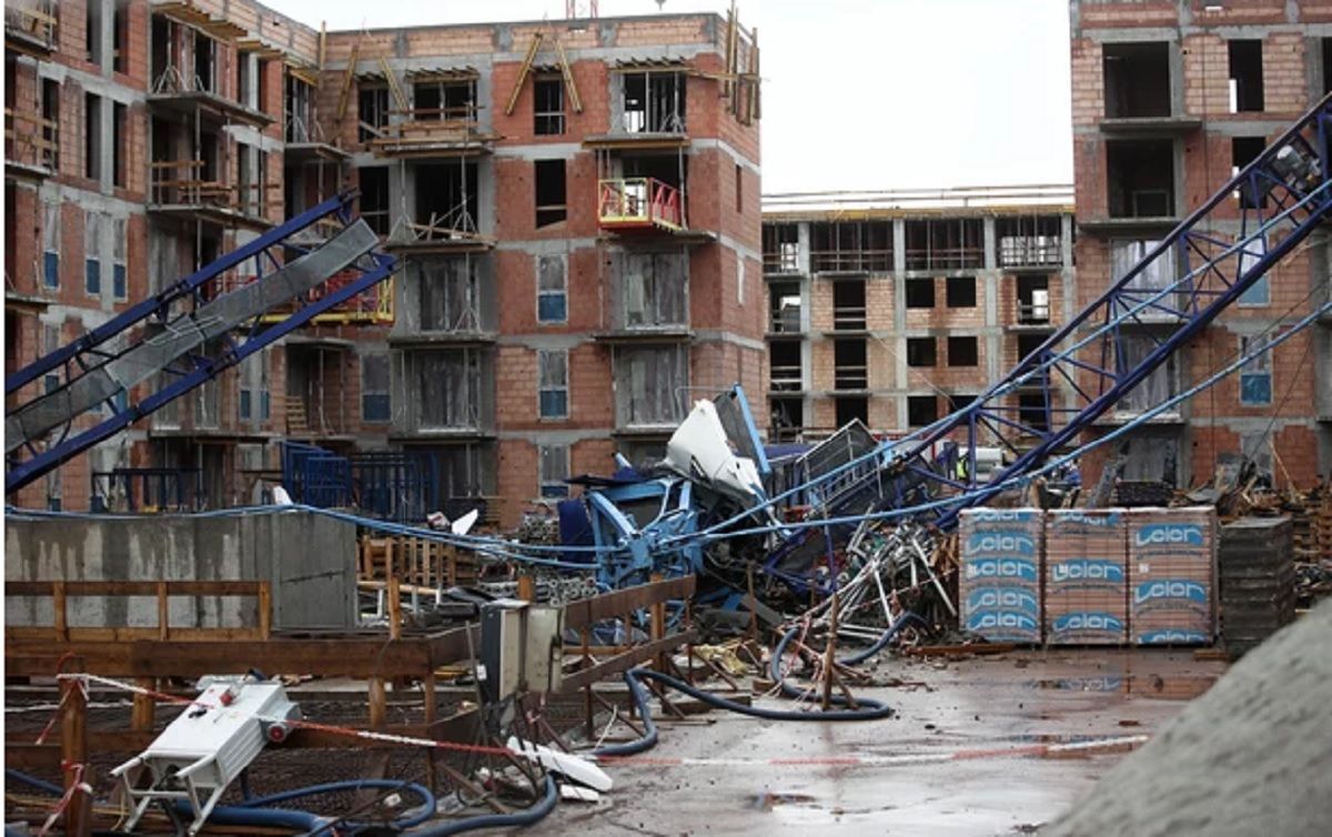 Над Польшей и Германией пронесся жуткий ураган: есть погибшие и пострадавшие Над Польшей и Германией пронесся жуткий ураган: есть погибшие и пострадавшие