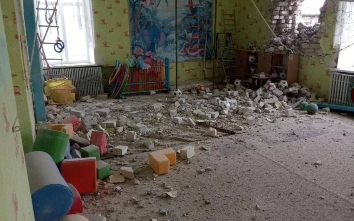 Понад 750 закладів освіти пошкоджено через конфлікт на Донбасі, – ЮНІСЕФ - Україна новини - Освіта