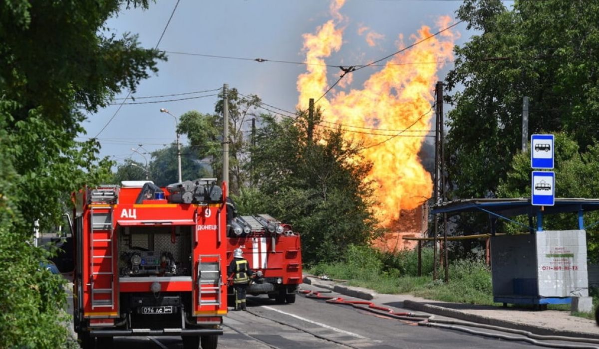 Боевики заминировали и планируют взорвать ряд объектов в Донецке, – разведка