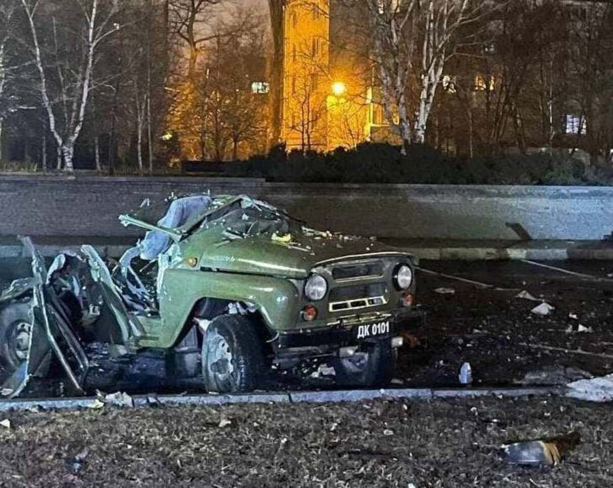 Окупанти "пошкодували" новий автомобіль для пропагандистської "картинки": фотофакт - Новини Донецька - 24 Канал