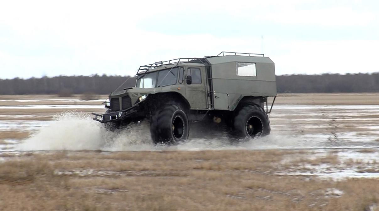 Назва від ящірки, мотор – від Mercedes: на Рівненщині створили потужний болотохід - Україна новини - 24 Канал Назва від ящірки, мотор – від Mercedes: на Рівненщині створили потужний болотохід - Україна новини - 24 Канал