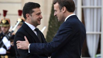  "Підтримуємо скликання ТКГ і запровадження "тиші": Зеленський знову поговорив з Макроном