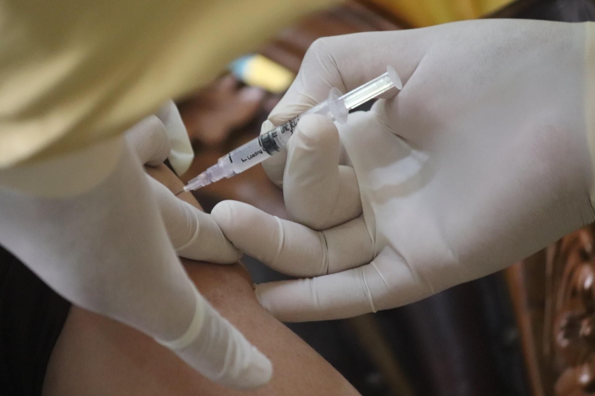 В Украине сильно упали темпы вакцинации населения